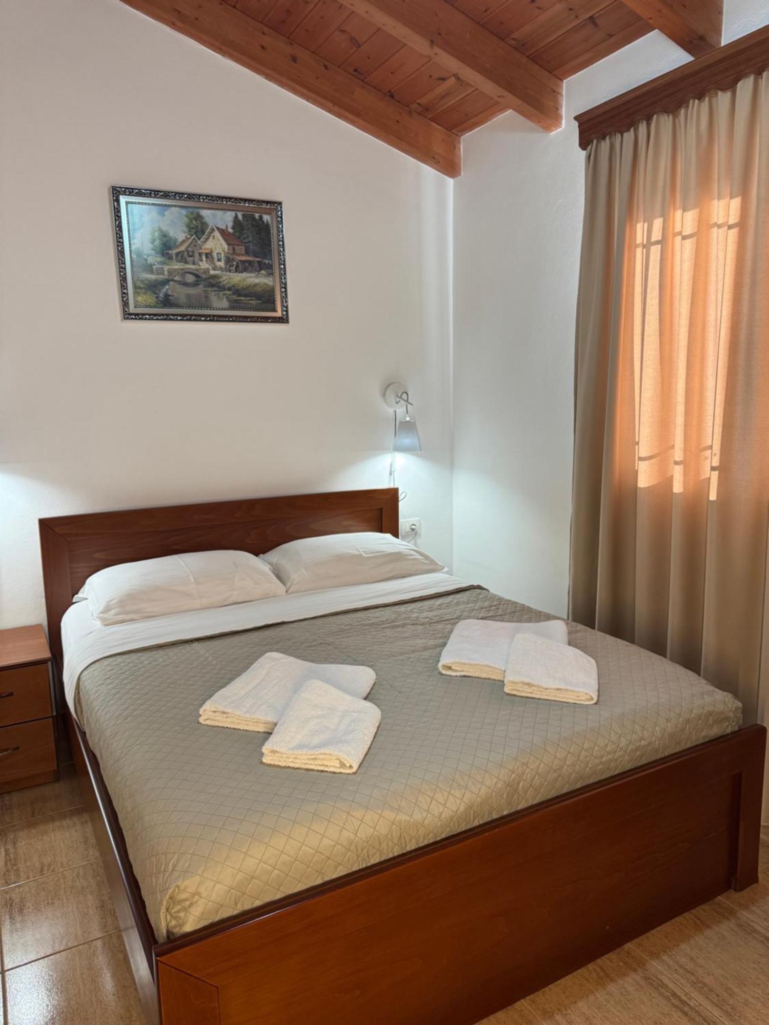 Villa Bushi Εξαμίλιο Εξωτερικό φωτογραφία